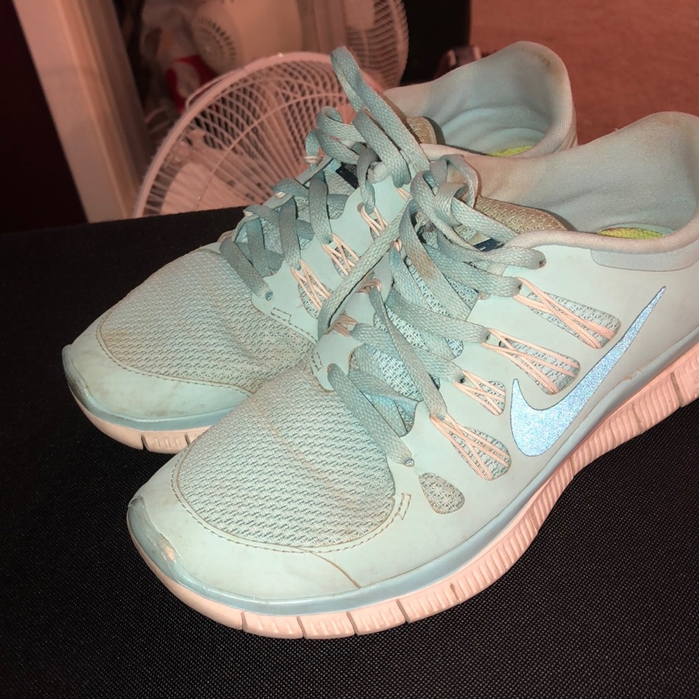 Nike free runs